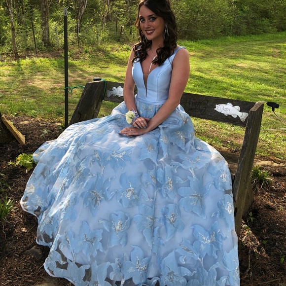 Prom/Pageant Dress - Picture 2 of 3